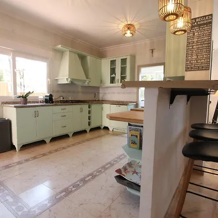 Villa Tess Olmos *